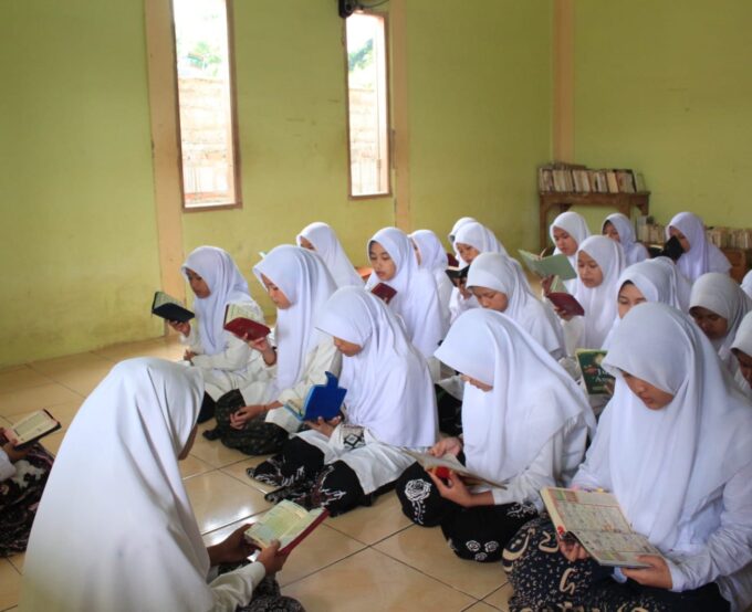 Menggali Budaya Lokal: Perjalanan Pendidikan di Situs Bersejarah